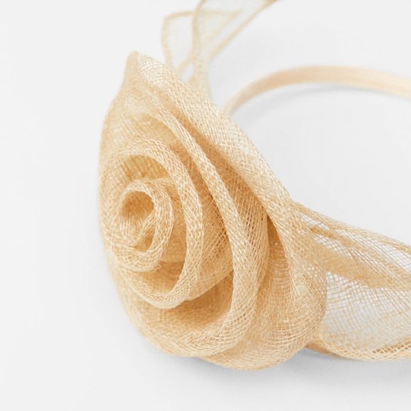 ZARA Women\'s Floral Headpiece Headband(Light Beige, One Size)